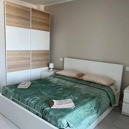 Casa Fronte Mare Per Gruppi Marina di Montemarciano